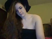 Tranny Porn Video - Sweet camming shemale shows off her sexy body